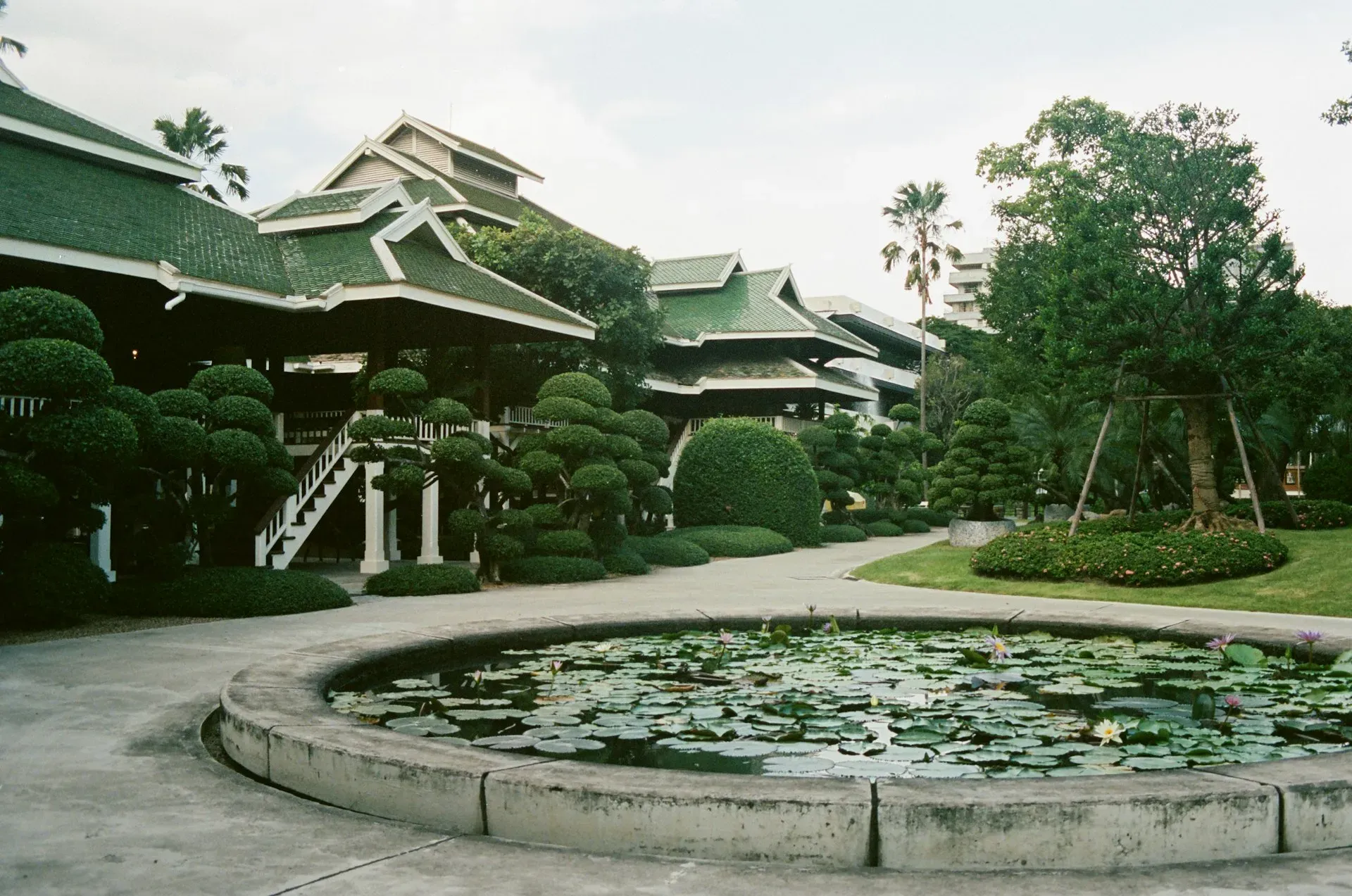 Acharavadee Wongsakon — Located in a vibrant urban area of Bangkok, the center offers a contrast between the city's energetic pace and the quietude of meditation practice. While specific details about the immediate surroundings aren't available, expect a typical Bangkok streetscape with local amenities nearby.