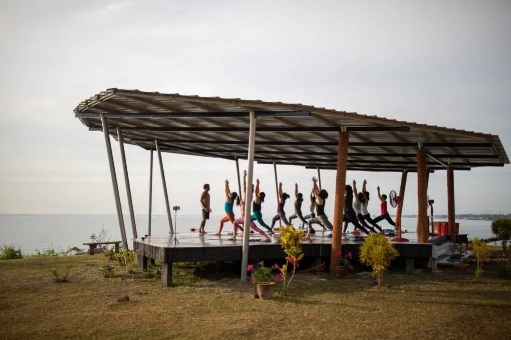 9 Huts on a Hill