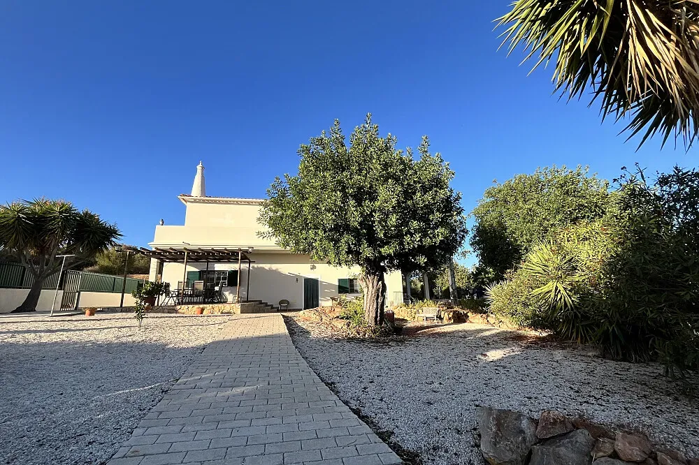 Alcantarilha Villa