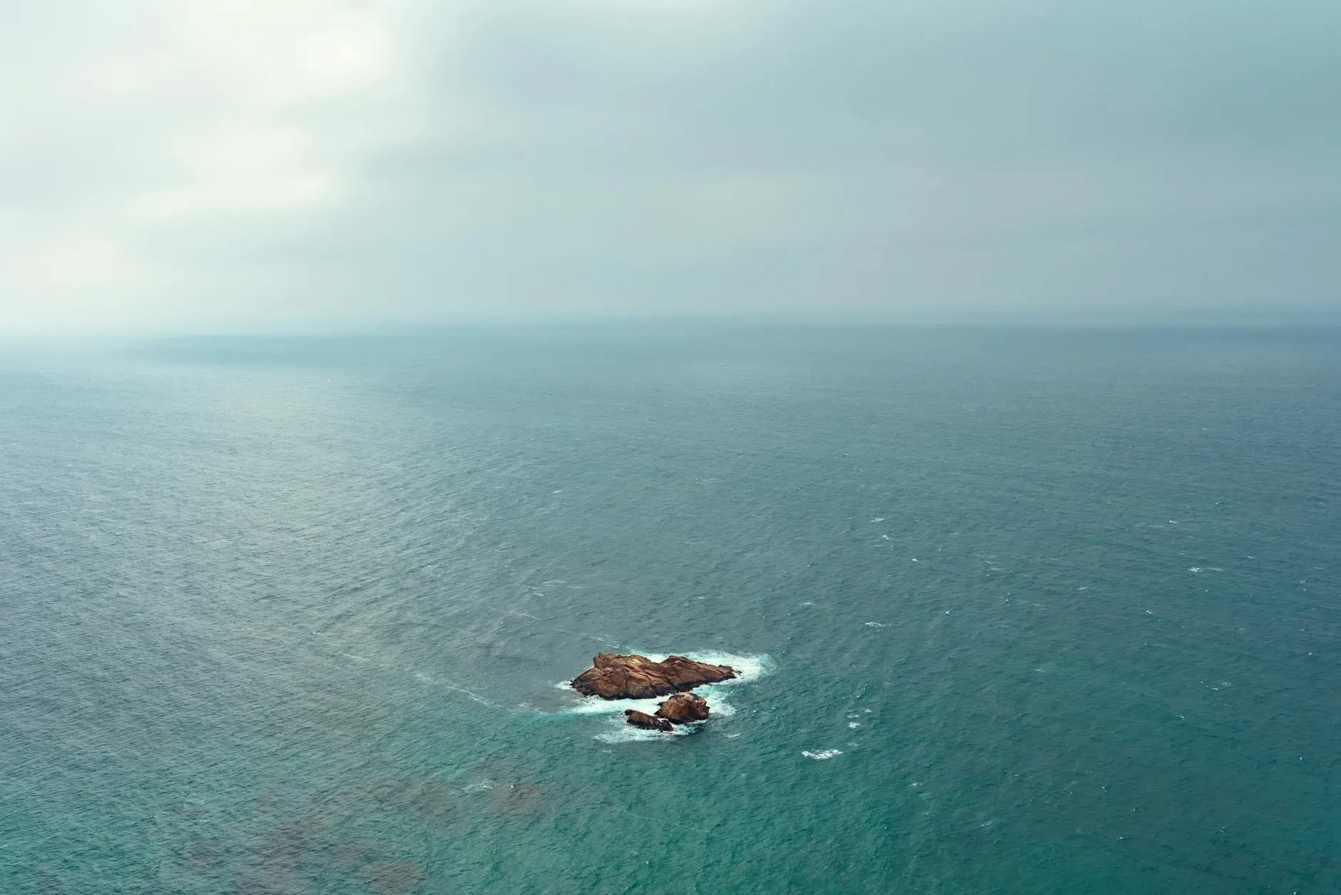 Caloura Hotel Resort — The resort is located on the south coast of São Miguel Island, within a protected area. This unique position grants it a favorable microclimate and continuous panoramic views of the Atlantic Ocean, creating a tranquil and picturesque environment.