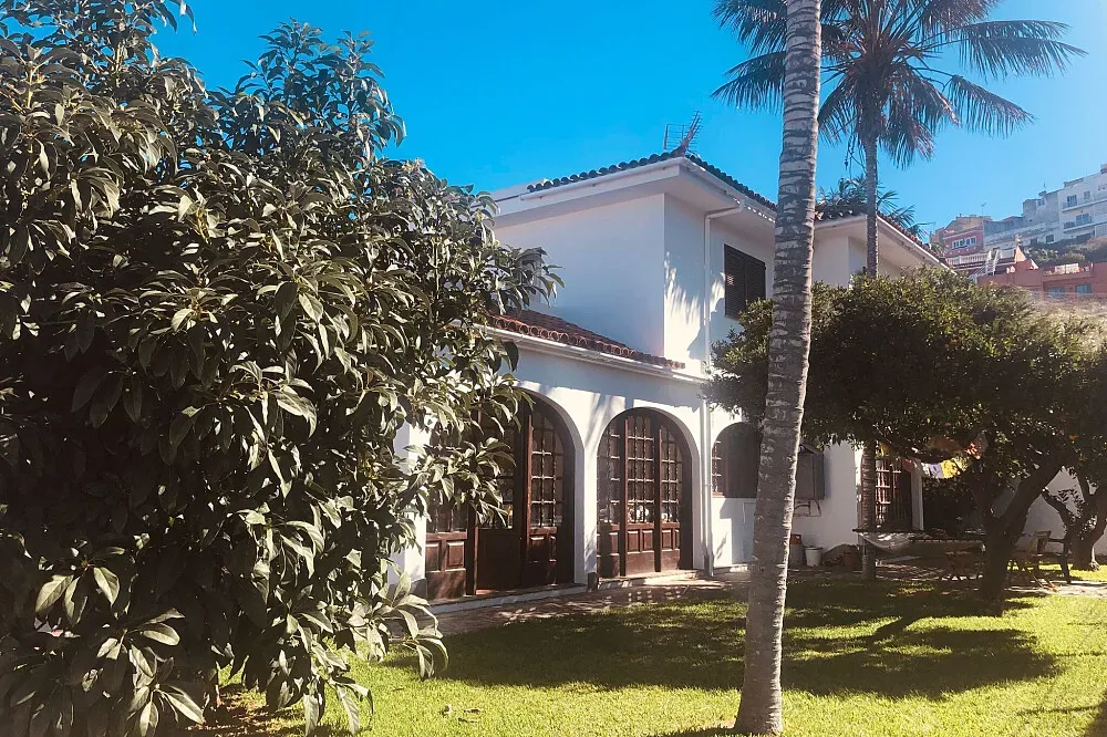 Casa Divina — Casa Divina is situated in the lush, beautiful region of La Orotava, in the northern part of Tenerife. The natural surroundings provide a tranquil backdrop for introspection and creative endeavors, fostering a sense of peace and connection to nature.