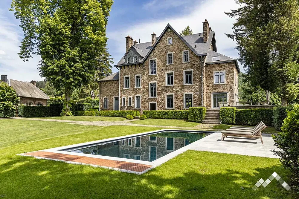 Château Lacrou