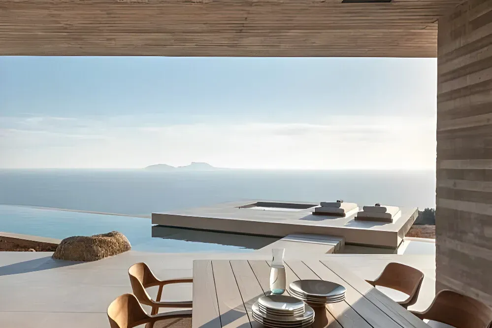 Cliff House — The center is dramatically situated on the cliffs of Crete, offering breathtaking views of the Mediterranean Sea. The rugged natural landscape provides a powerful backdrop for contemplation and relaxation, with the sound of waves and the fresh sea air creating a deeply calming atmosphere.