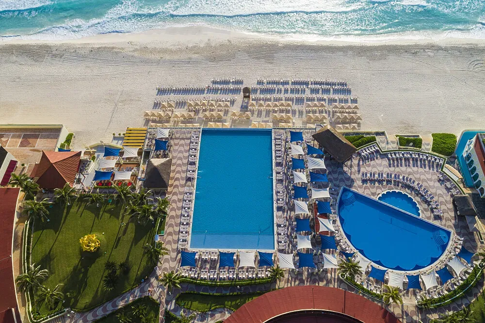 Crown Paradise Club Cancún