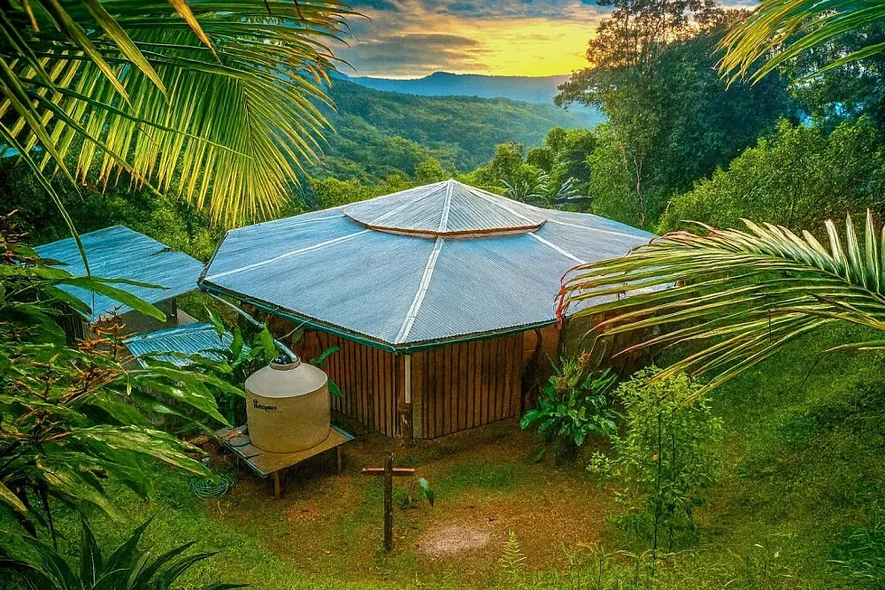 Finca De La Sol — Perched within the lush, green mountains of Costa Rica, Finca de la Sol provides a secluded, off-grid environment. The atmosphere is one of profound tranquility and natural beauty, well suited to introspection and disconnecting from the outside world.
