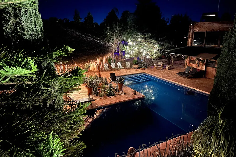 Finca El Pendulo — The center is situated on a generous 14-acre property amidst the beautiful Mexican countryside near Tepatitlán de Morelos. This expansive setting provides a peaceful and natural environment, ideal for relaxation and introspection, with plenty of space to explore and enjoy the outdoors.