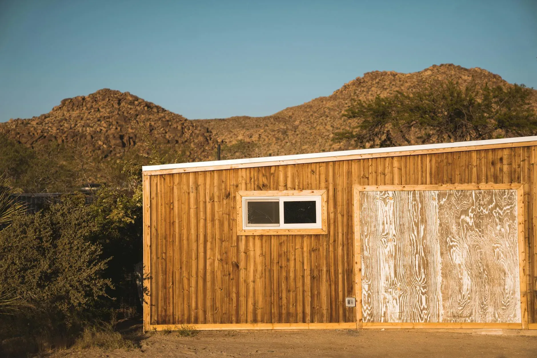 Gaia Villa — Located in Joshua Tree, known for its distinctive desert landscape and iconic trees.