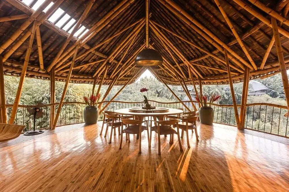 Green Village Villa in the Jungle in Ubud — The villa is set amidst the vibrant jungle landscape of Ubud, offering a sense of seclusion and natural beauty. The atmosphere is one of peaceful luxury, where the sounds of nature provide a calming backdrop to your stay.