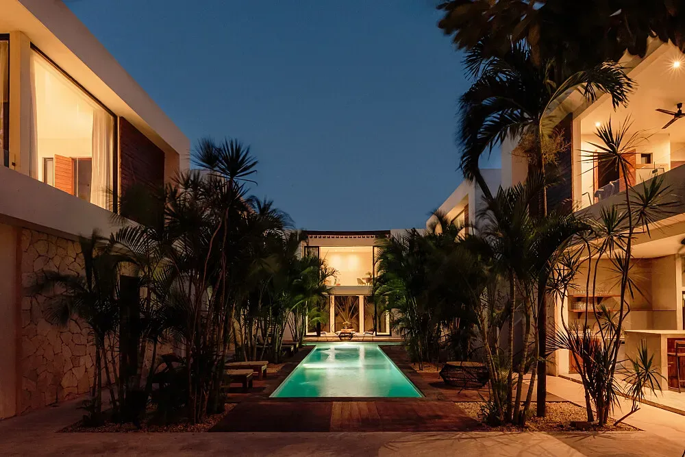 Hacienda 21 — retreat center