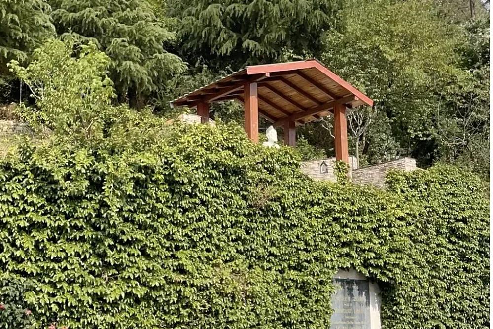 Himalayan Satkhol Ashram — retreat center