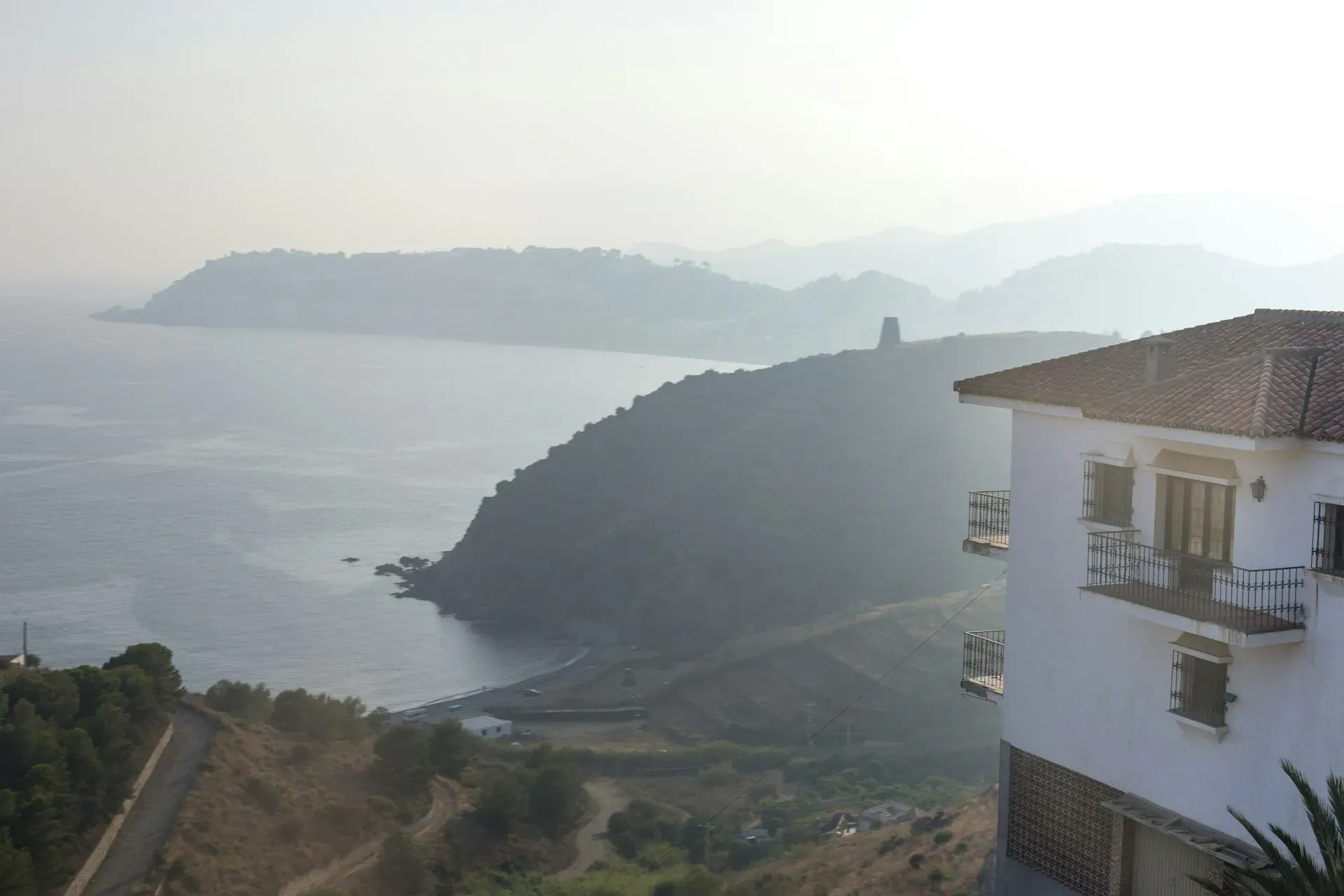 House of Light — The center is situated in a remarkably beautiful location, offering expansive vistas of the Spanish mountains and the sparkling Mediterranean Sea. On exceptionally clear days, one might even catch a glimpse of Morocco across the water. This dramatic and serene landscape provides a powerful backdrop for introspection and relaxation, fostering a deep connection with nature.