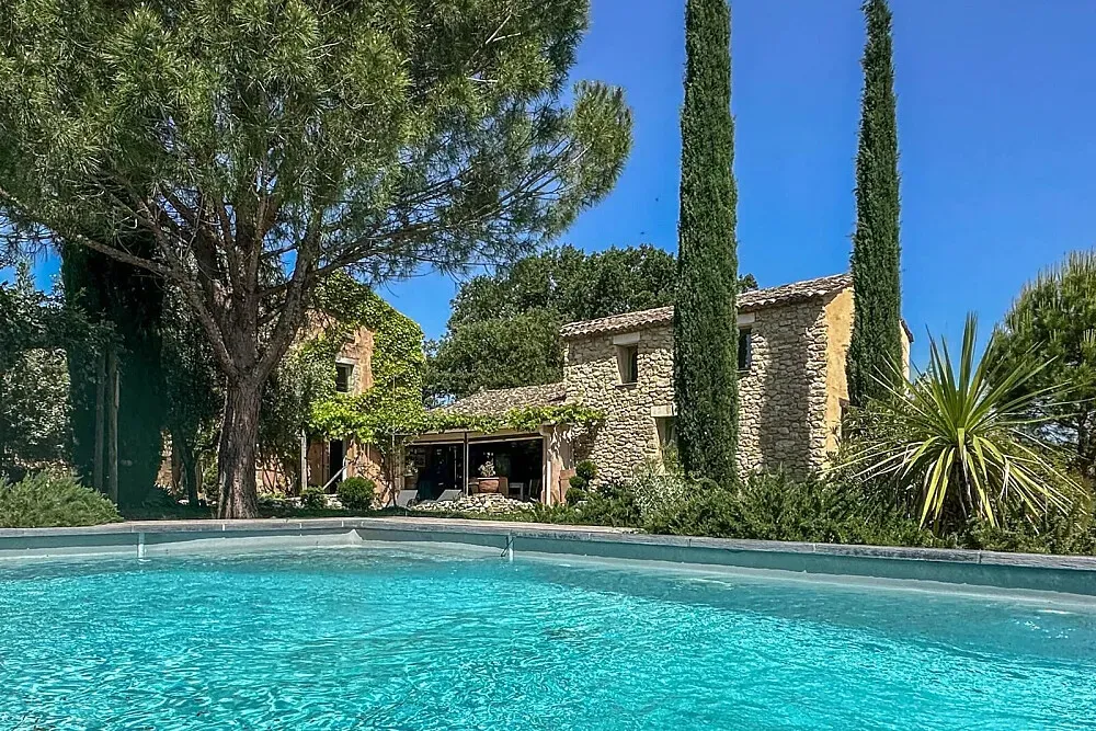 Le Clos des Cyprès — Le Clos des Cyprès is situated amidst the calm and verdant landscapes between the Gard and Ardèche regions of France. The environment is characterized by its natural beauty, offering a peaceful backdrop for relaxation and introspection. Guests can expect a quiet, rural atmosphere, well suited to unwinding and enjoying the outdoors.