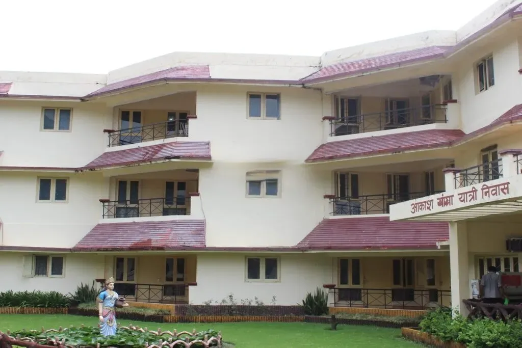 Nada Yoga School — The school is located in the peaceful town of Rishikesh, often called the "Yoga Capital of the World." It sits directly alongside the beautiful banks of the sacred Ganges River, with the majestic foothills of the Himalayas providing a serene backdrop. This environment creates a calm space ideal for deep learning and inner transformation.