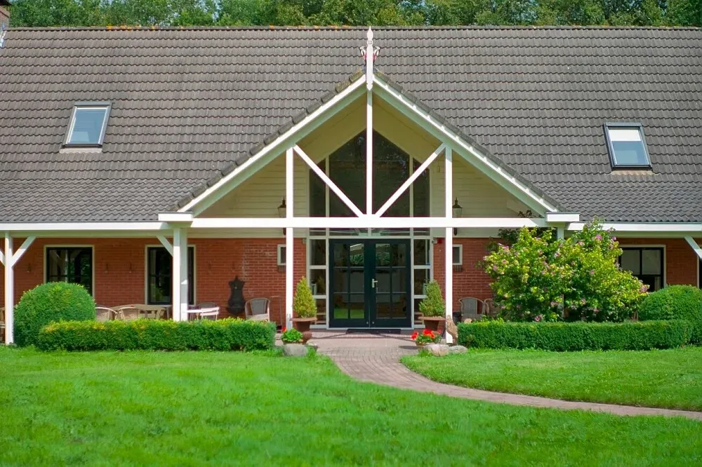 New Eden Retreat Centre — New Eden is set on 50 acres of calm and quiet land in Hemrik, providing a peaceful and natural environment for retreat participants. The expansive property offers ample space for contemplation and connection with nature, just a short distance from the bustling city of Amsterdam.