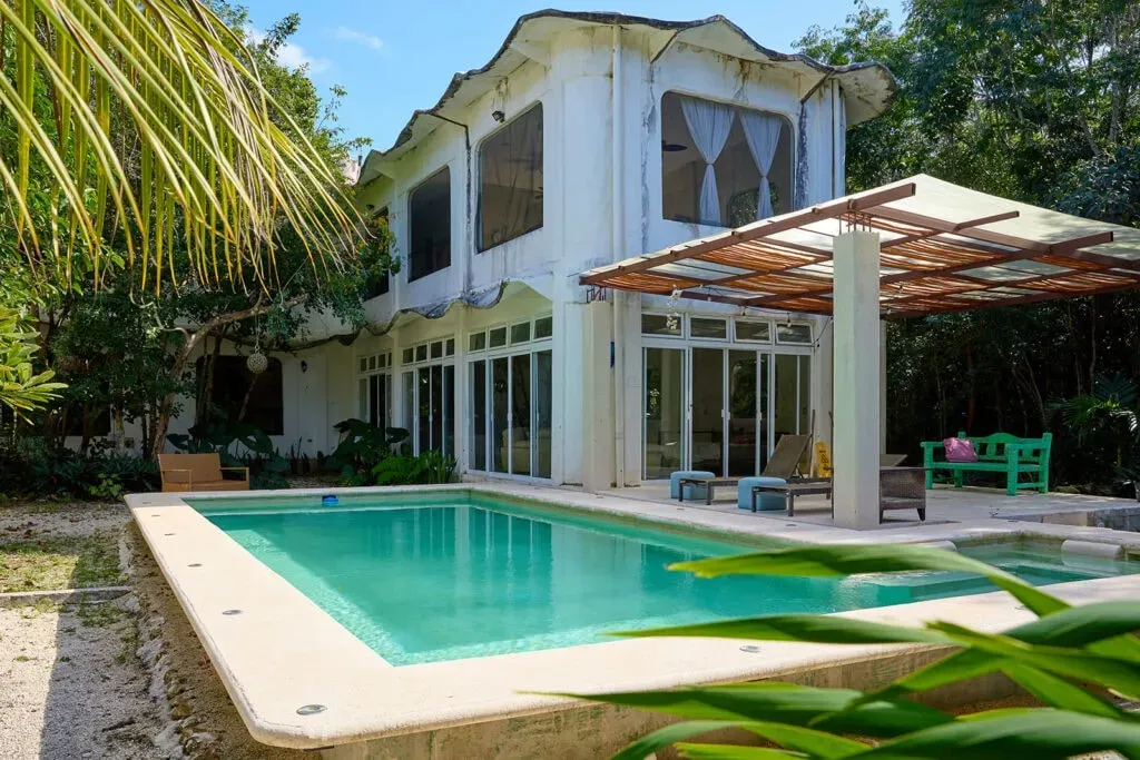 Okan Healing Center — The center is situated in Puerto Morelos, Mexico, offering a tranquil jungle environment. The natural surroundings provide a peaceful backdrop for reflection and communal activities, with a focus on integrating personal well-being with environmental stewardship.