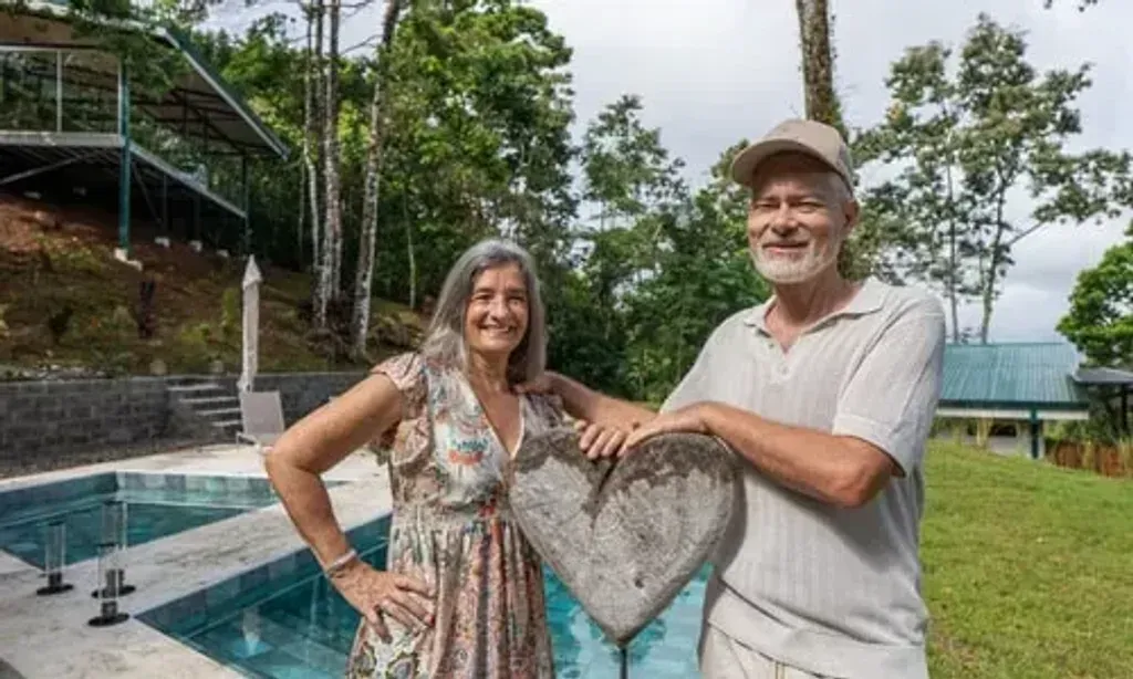 Pandanus Lodge & Retreats — The retreat is situated in the vibrant jungle of Costa Rica, near the Pacific coast and Ciudad Quesada in the lush northern highlands. This natural environment provides a serene backdrop for healing and reconnection, inviting guests to slow down and realign with nature.