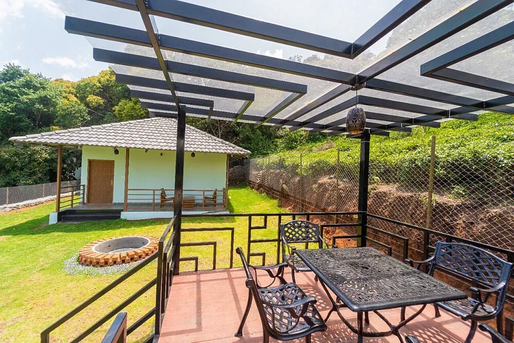 Royal Crown Resorts, kodanad — retreat center