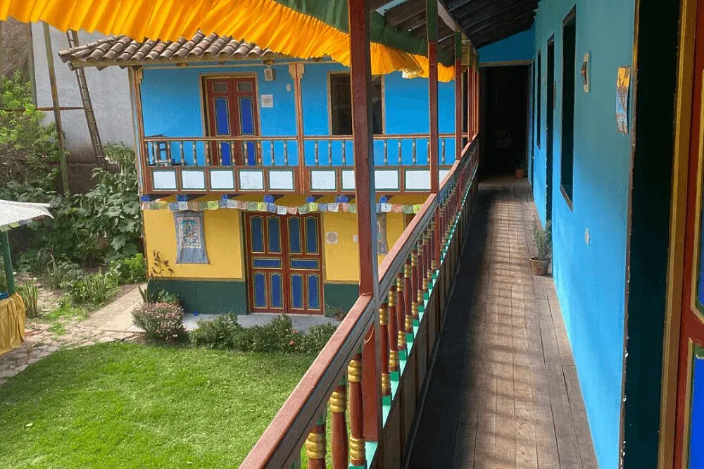 Tantraya — Tantraya is situated in La Rinconada, Pisac, within the heart of Peru’s Sacred Valley. This area is renowned for its energetically charged landscape, surrounded by ancient Inca ruins, towering Andean peaks, and the meandering Urubamba River, creating a deeply atmospheric and inspiring environment for retreat.