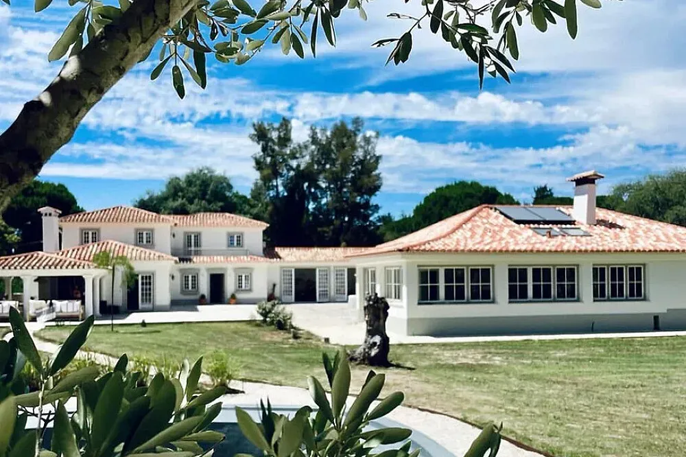 Terra Quinta — Terra Quinta spans five hectares of land, meticulously designed with various areas to create a unique sanctuary. The atmosphere is serene and enchanting, offering a peaceful environment just a short distance from Lisbon.