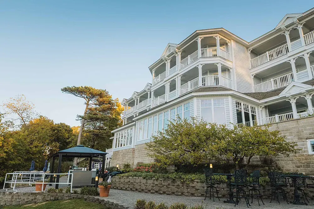 The Geneva Inn on the Lake — The Geneva Inn is situated directly on the scenic shores of Geneva Lake, offering guests breathtaking panoramic views of the water. The atmosphere is one of refined tranquility, with the natural beauty of the lake providing a calming backdrop for relaxation and introspection. It's a setting designed to soothe the senses and encourage a peaceful state of mind.