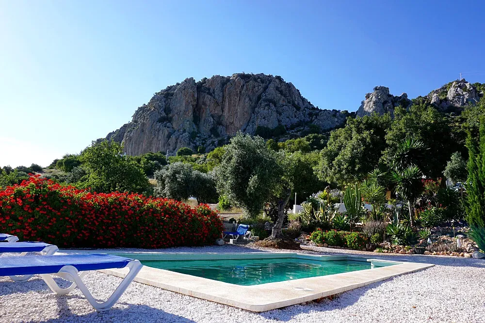 The Olive Branch El Chorro — The Olive Branch is set within the beautiful mountains of El Chorro, Andalusia. The surroundings boast stunning natural scenery, providing a peaceful and picturesque backdrop for your stay. Guests can enjoy gardens and terraces, well suited to relaxation and soaking in the tranquil atmosphere.