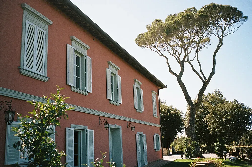 Villa Tonelli — set amidst the peaceful, rolling hills of Livorno, Tuscany, Villa Tonelli provides an idyllic escape. The atmosphere is one of refined tranquility, where the natural beauty of the Italian countryside blends seamlessly with the villa's elegant charm.