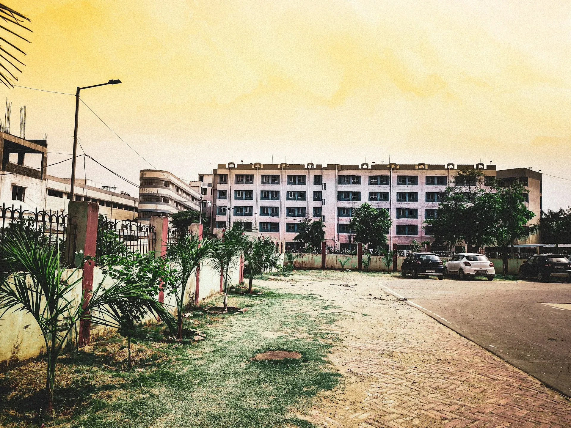 Patna Vipassana Center — The center is situated in Patna, a city with a long and storied past, located in the state of Bihar, India. While specific details about the immediate surroundings are not provided, the historical context of Patna itself suggests an atmosphere rich in cultural heritage and spiritual resonance.