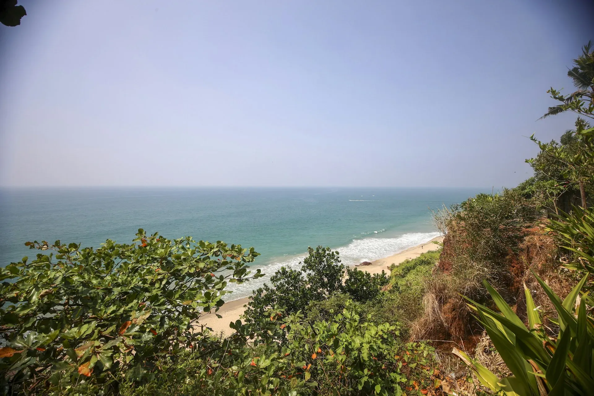 Dhamma Udaka — Information about the specific landscape and atmosphere of Dhamma Udaka is not available. The center is located in Dapoli, which is known for its coastal beauty and lush greenery, suggesting a potentially serene environment.