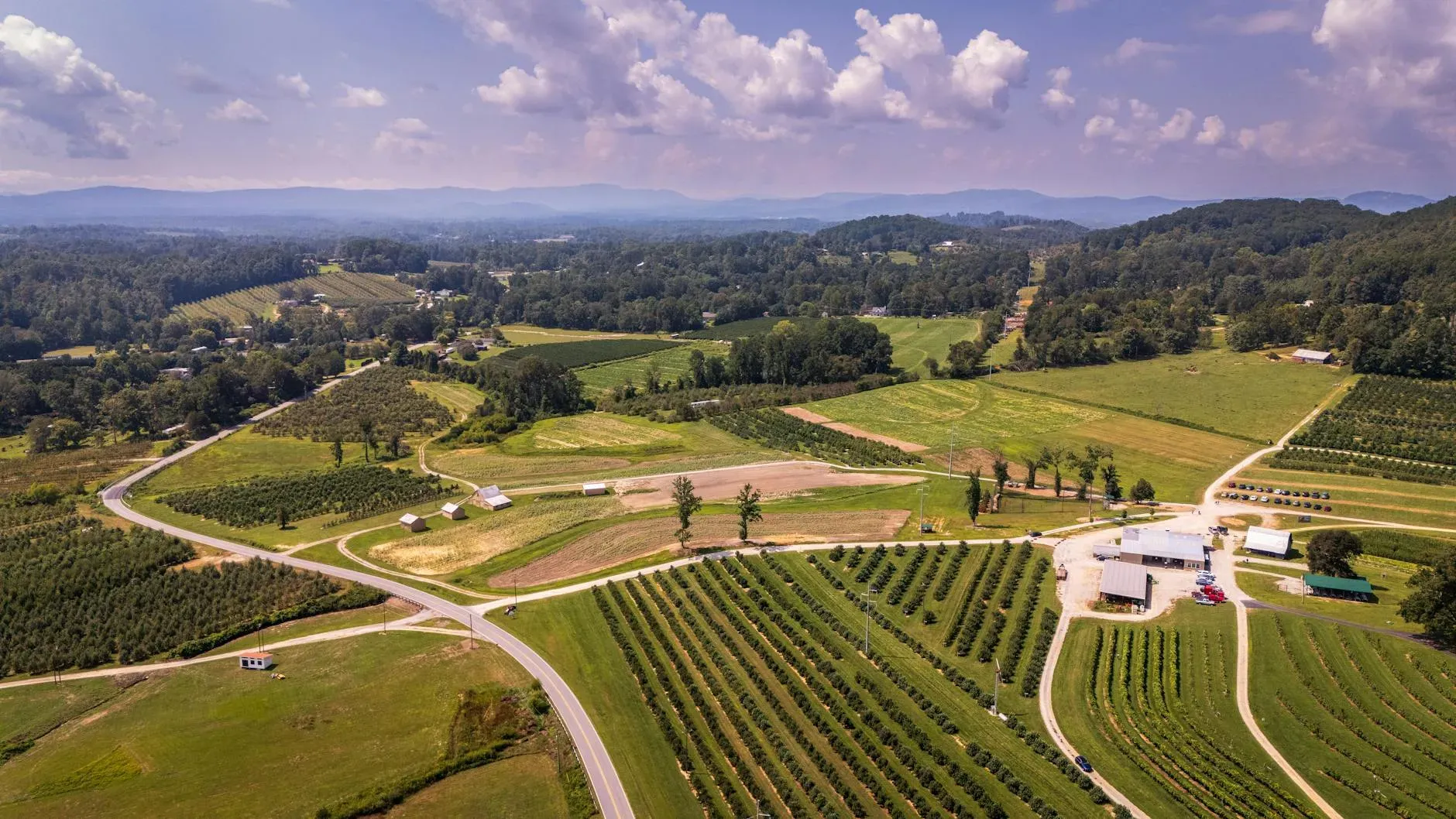 Heartwood Refuge — Heartwood Refuge is situated in Hendersonville, a town known for its scenic beauty in the Blue Ridge Mountains of Western North Carolina. The area provides a tranquil backdrop, conducive to introspection and quiet contemplation, away from the bustle of city life.