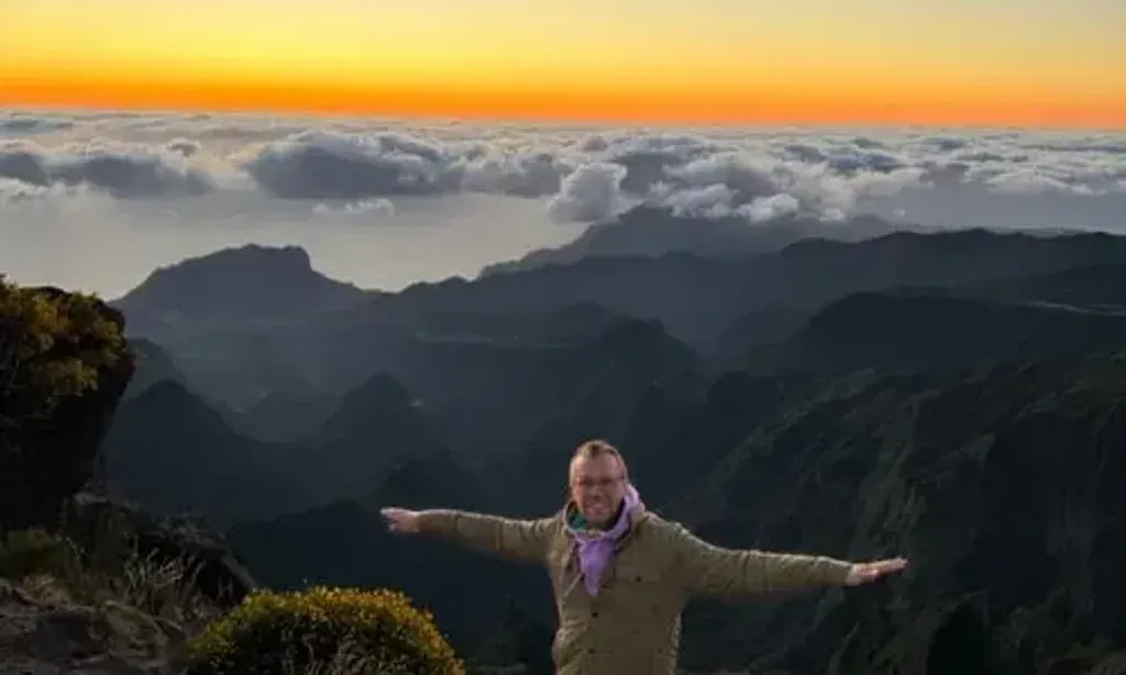 Adventure Tours Madeira — The retreat is based in the picturesque Ponta do Sol region of Madeira, but the experience extends far beyond. Participants will journey across the entire island, immersing themselves in its dramatic mountains, refreshing waterfalls, and stunning coastal vistas. The setting is dynamic and varied, offering a constant connection to Madeira's natural beauty.