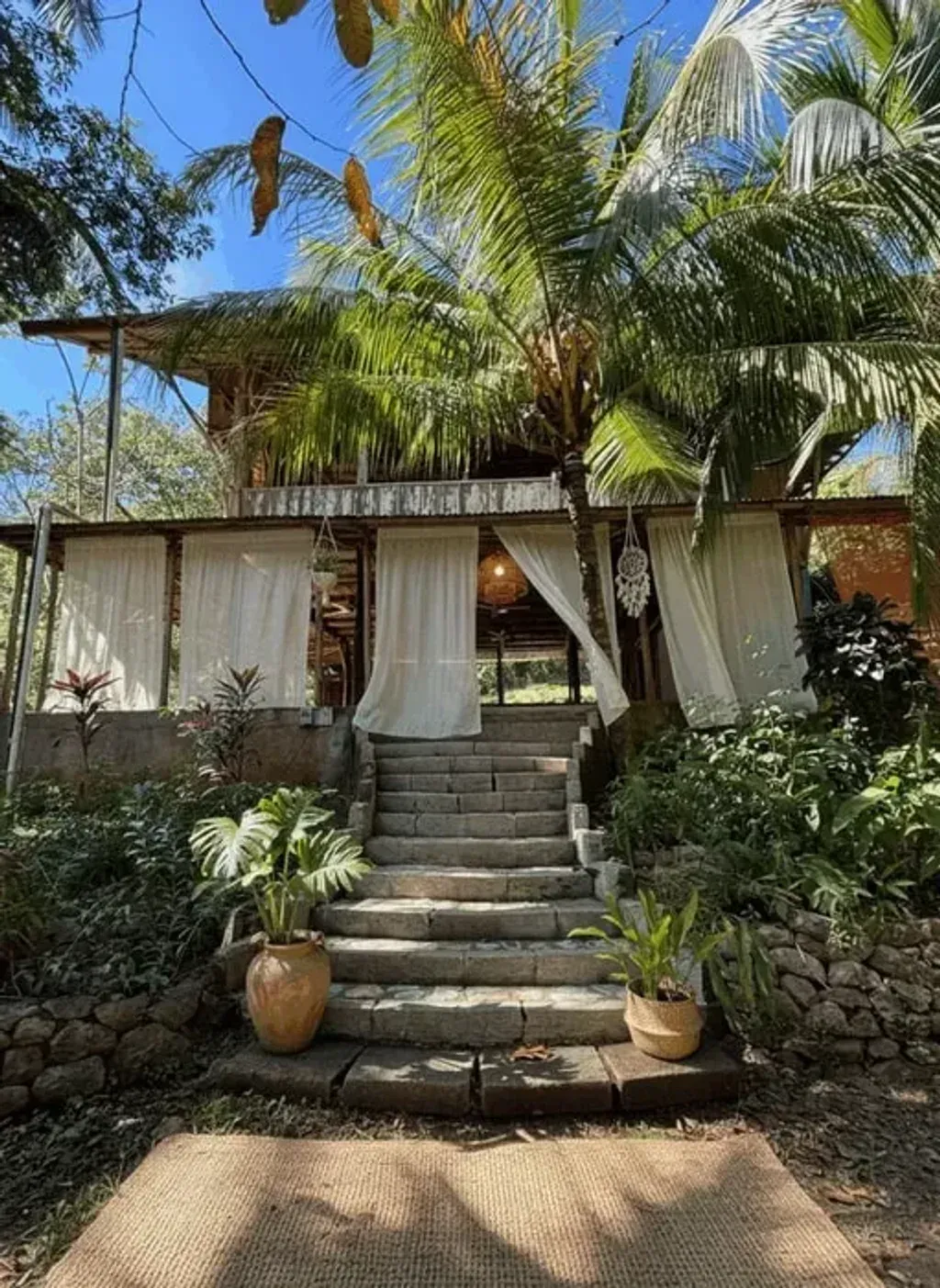 Alya - Jungle Casitas — Alya is situated in the verdant hills above San Juanillo, Guanacaste, Costa Rica, enveloped by lush jungle. The atmosphere is one of profound calm and simplicity, with the immersive sounds of wildlife and the living forest creating a natural backdrop for introspection and relaxation. Pristine beaches are just a short drive away, offering a perfect complement to the jungle environment.