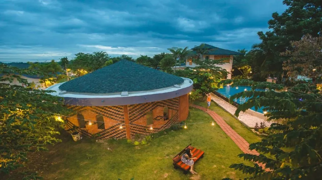 Ancient Amazonia — The retreat unfolds at the Mala Dhara eco resort and organic farm, providing a tranquil and natural environment. Surrounded by the lush landscapes typical of Chiang Mai, the atmosphere is one of peaceful seclusion, ideal for introspection and healing practices. The organic farm aspect further enhances the sense of connection to nature and sustainable living.
