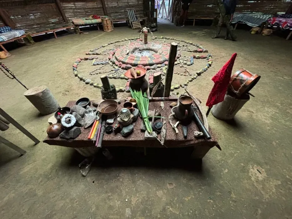 ANEWLuxretreats — Situated on sacred community land in Santo Domingo, Ecuador, the retreat offers a serene natural environment. The atmosphere is deeply rooted in the traditions and wisdom of the indigenous Tsachila tribe, providing a genuine connection to the land and its heritage.