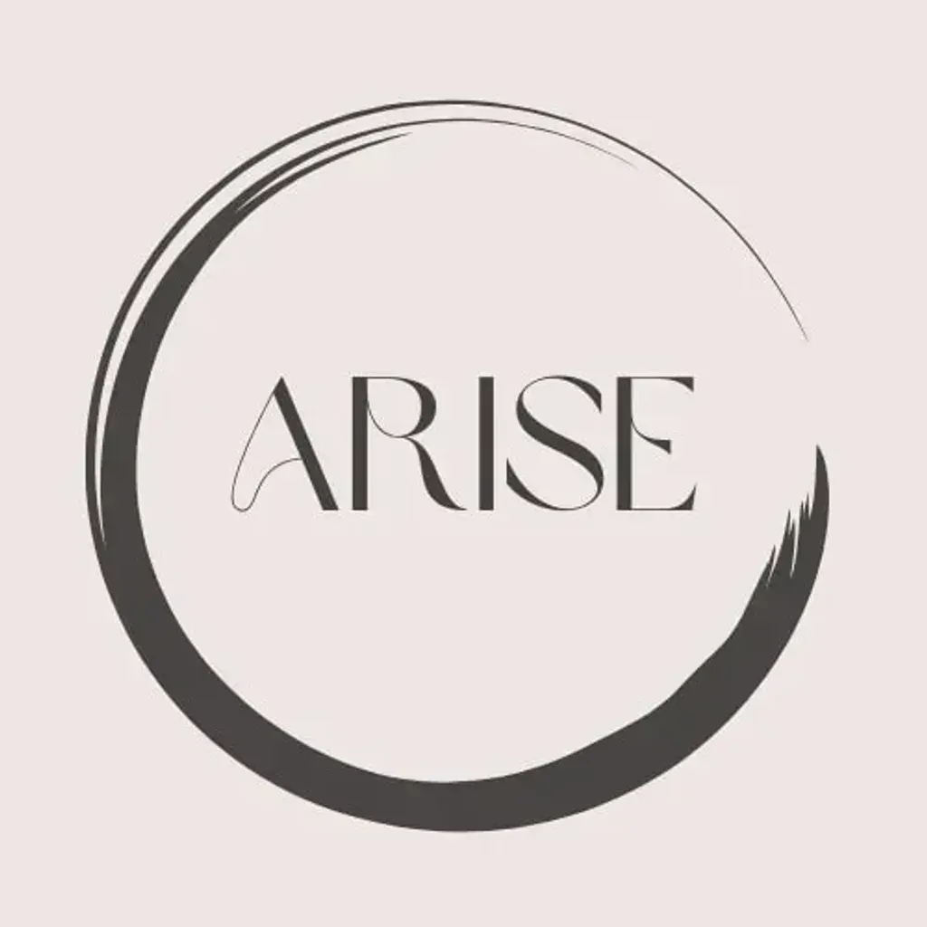 Arise — set in the lively Holistika neighborhood of Tulum, the retreat unfolds within a private villa, offering a tranquil escape from the bustling town. Surrounded by lush greenery, the venue provides an intimate atmosphere for connection and relaxation, with ample space for workshops, communal meals, and free time by the pool.