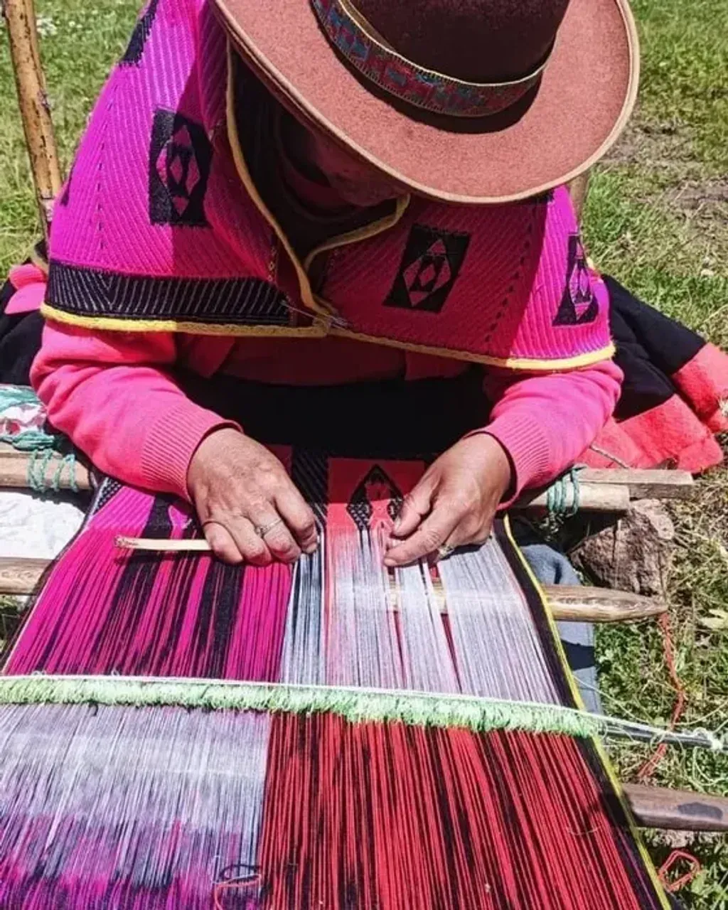 Authentic UniverseCity — The retreat takes place amidst the majestic Andes Mountains, specifically on the ancestral lands of the Q'ero nation in Peru. This rugged, high-altitude environment is considered a spiritual gateway, where the energies of the land are believed to open portals for profound healing and transformation. Expect a deep connection to nature and a sense of being held by the powerful mountain spirits and Mother Earth.