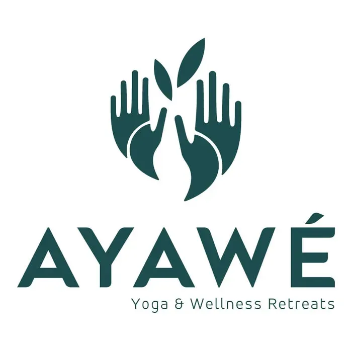 Ayawe — This retreat unfolds in a sacred, nature-immersed venue set by Lake Chivor, a few hours from Bogotá. The location was specifically chosen for its peaceful energy and natural beauty, providing an ideal backdrop for deep introspection and healing. Expect lush gardens, consciously designed architecture, and serene lake views.