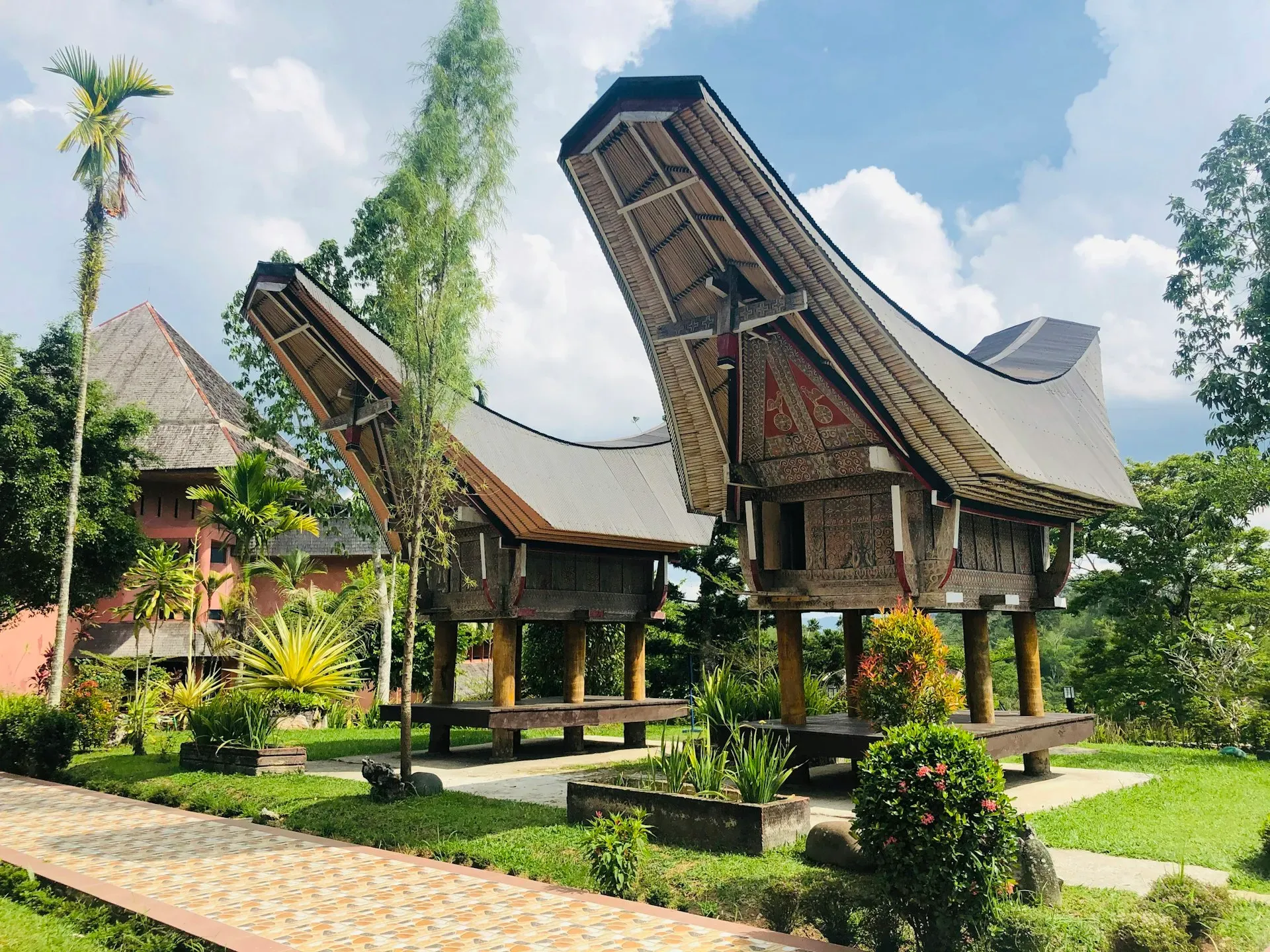 Baha Baha Villas — retreat center