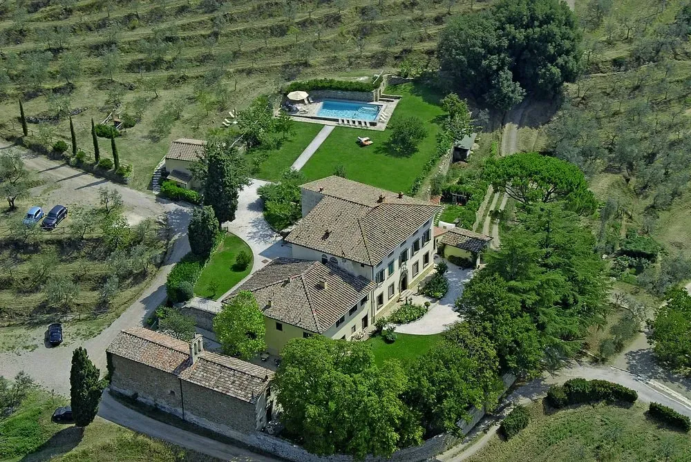 Brielle Collions — This retreat unfolds within the picturesque landscape of Tuscany, Italy, in a private villa. Expect a tranquil atmosphere surrounded by the region's iconic scenery, with the convenience of being just an hour from both the Tuscany Airport and Florence Central Train Station.