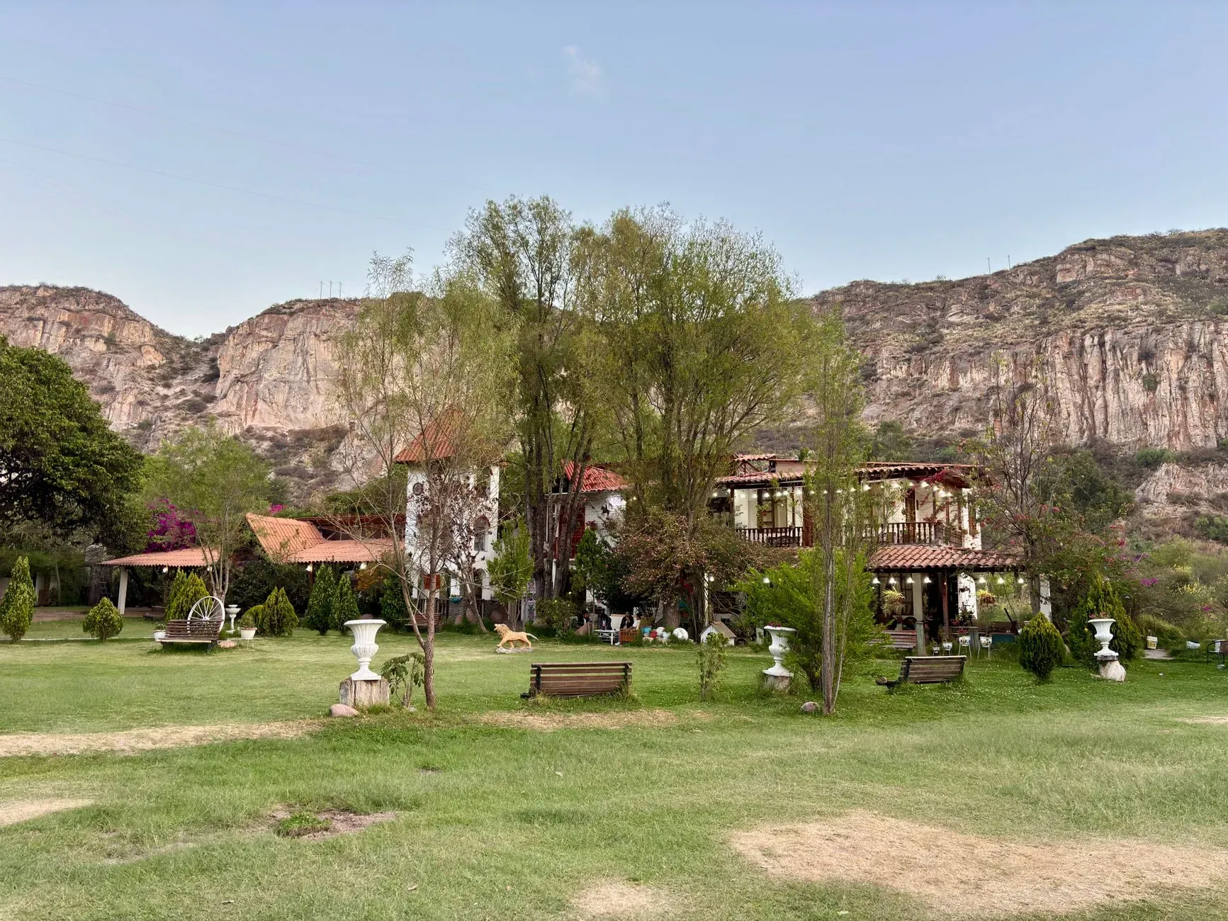 Centro Flor de Toe — retreat center