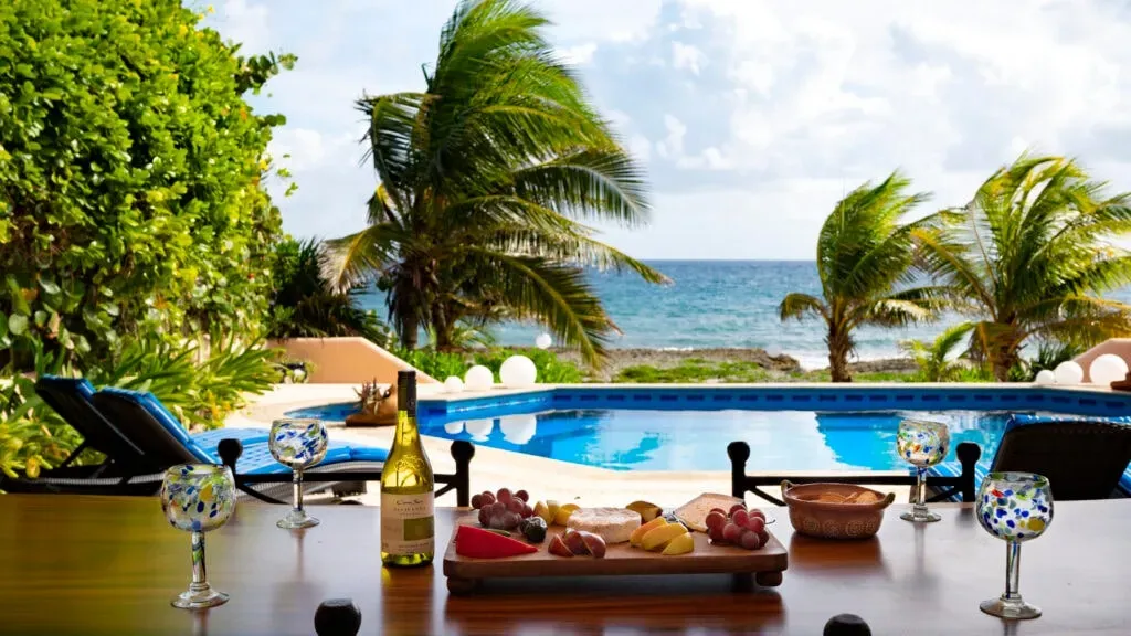 Dahlia Wellness Yoga Retreats — set in Puerto Aventuras, Casa Las Garzas provides a beautiful and grounding environment for retreat. The location in Quintana Roo, Mexico, suggests a warm, coastal atmosphere, well suited to relaxation and introspection, with natural beauty surrounding the retreat space.