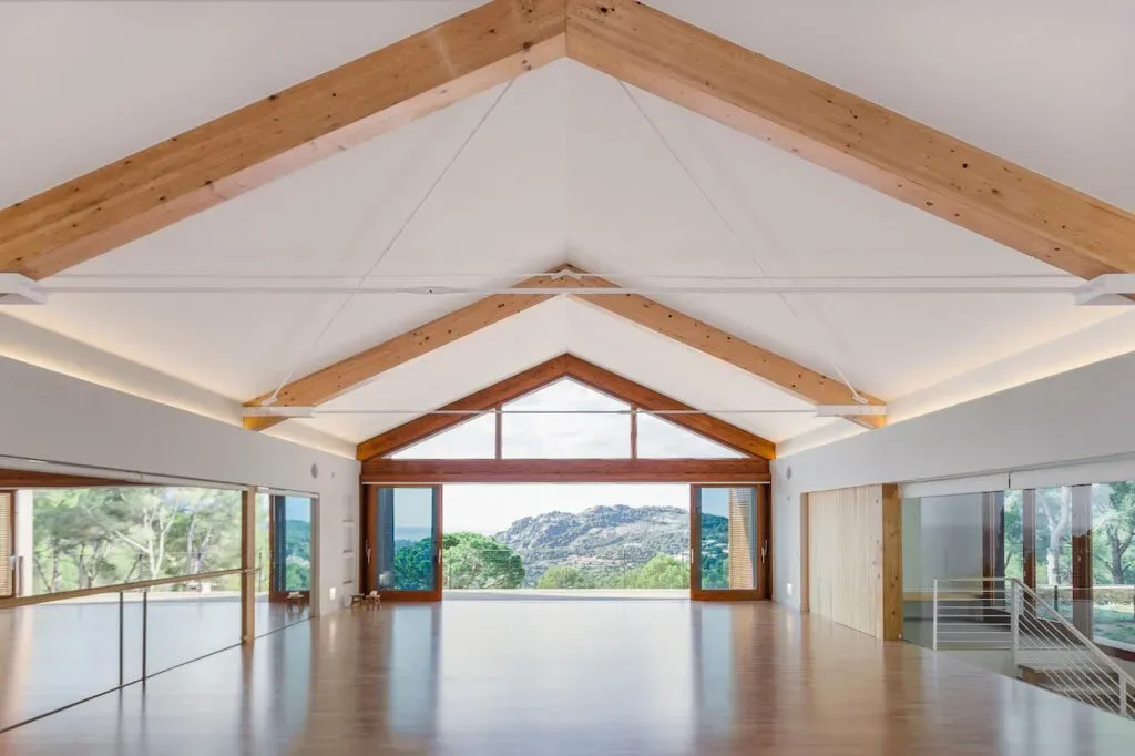 Daria — Located in Begur, Spain, the center is situated at Carrer lilars, 2A 17255.
