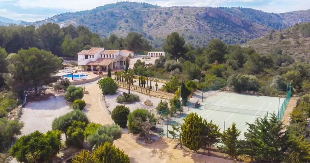 Dharmabelle Yoga and Wellbeing — The retreat is situated in Alicante, Spain, surrounded by breathtaking landscapes. The venue itself is a luxurious villa, designed with comfort, style, and tranquility in mind, providing ample space for both group activities and individual unwinding.