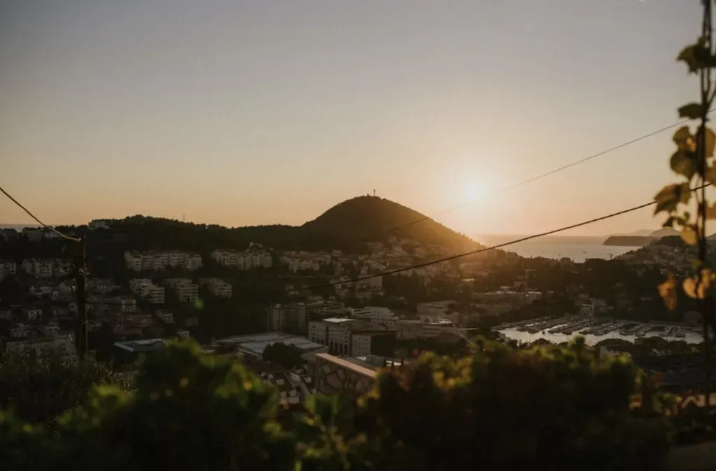 Dubrovnik Wellness — The retreat is situated in a tranquil hillside area just above Dubrovnik, providing easy access to the bustling Old Town while maintaining a sense of peace and natural beauty. Guests can enjoy panoramic views of the surrounding landscape, creating an idyllic backdrop for relaxation and introspection.