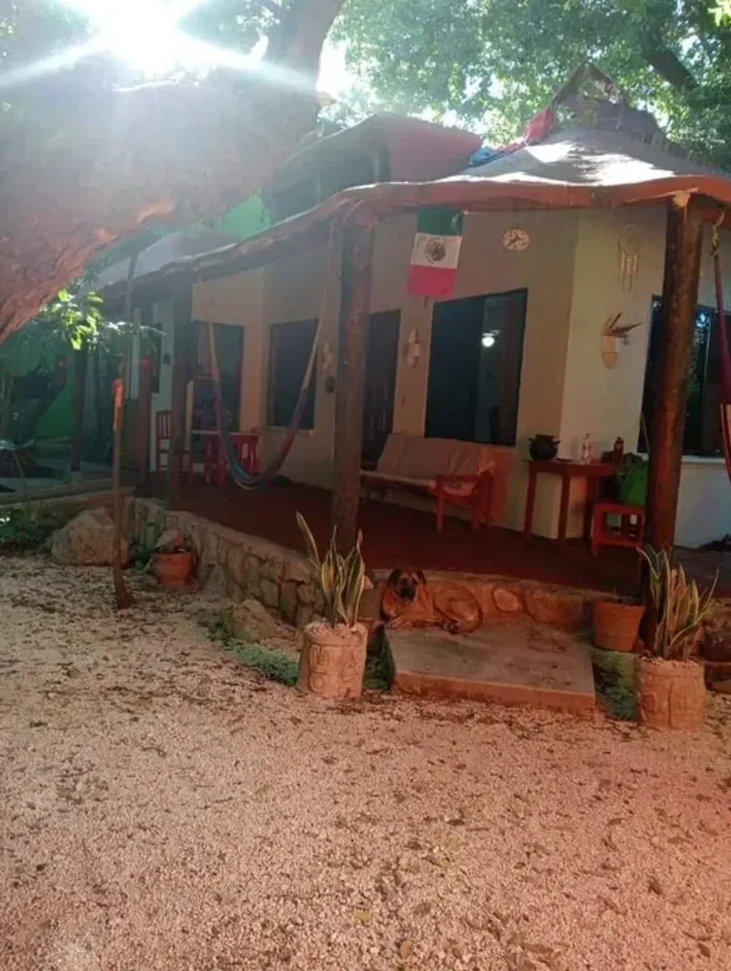 Effata — Effata retreats unfold at Casa del Árbol, a serene and purposeful venue set in Playa del Carmen. Despite being a short stroll from the lively beach, the center maintains a calm atmosphere with quiet natural surroundings. An on-site traditional temazcal adds to the authentic, grounded environment, fostering rest and presence.