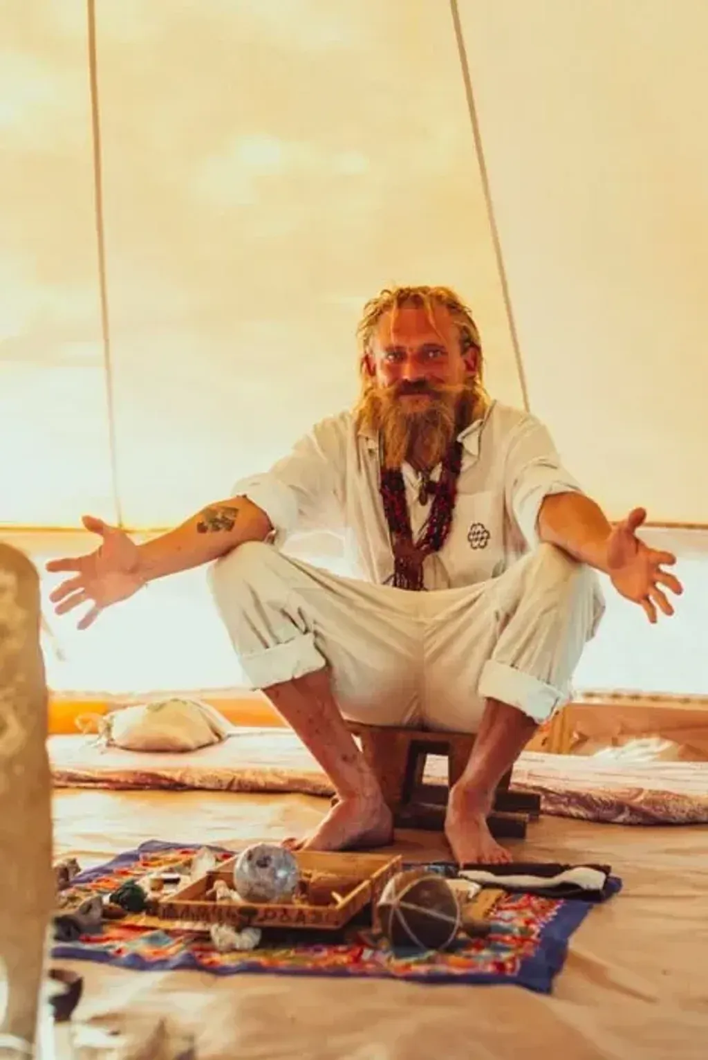 Emil Yellow Seed — set amidst the picturesque mountains of Ronda, Spain, the venue offers a tranquil and inspiring backdrop for deep introspection and personal growth. The natural beauty of the region provides a serene atmosphere, conducive to the profound work undertaken during the retreats.