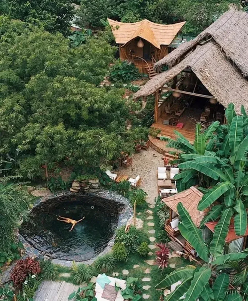 enSueños — The retreat is set within YAY Sustainable, a bio-constructed paradise inspired by local cultures, located by the pristine Guachaca River in Santa Marta, Colombia. Guests can swim in the river, wander through medicinal and edible gardens, and enjoy a tranquil environment that encourages relaxation and connection with nature.
