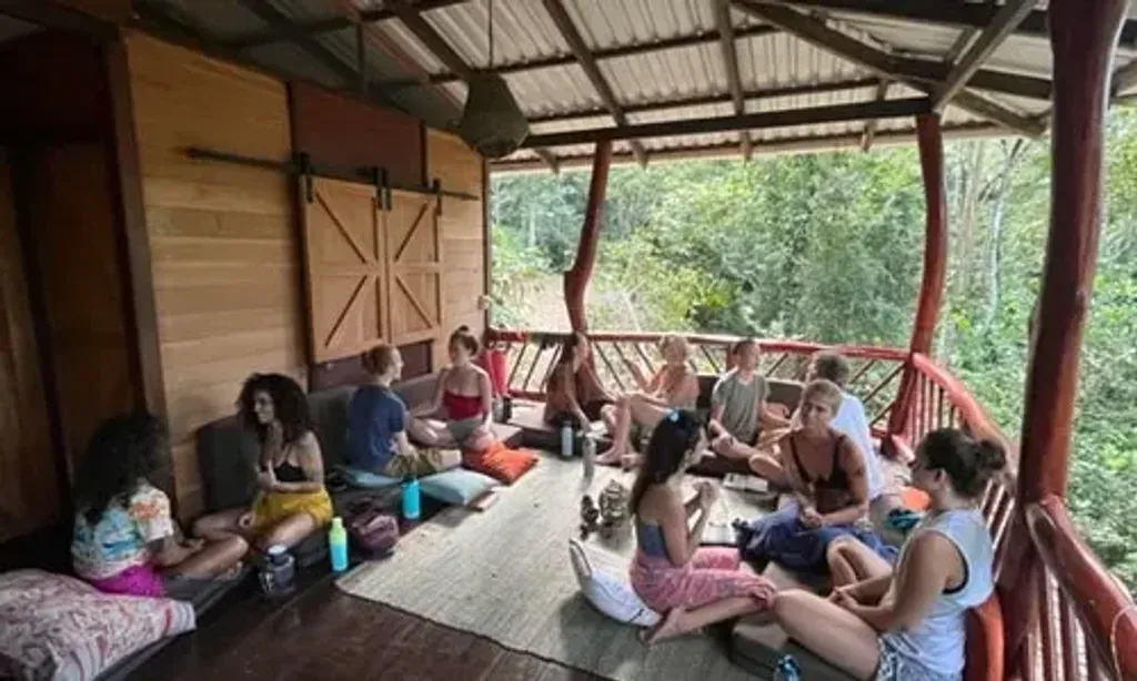 Eso Terra — Located in the vibrant Limon Province of Puerto Viejo de Talamanca, Eso Terra provides a lush, natural backdrop for introspection and growth. The surrounding area is known for its beautiful beaches and rich biodiversity, offering an immersive experience in Costa Rica's tropical environment.