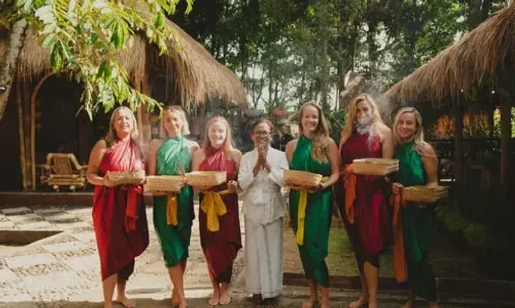 Female Leadership Collective — Villa Oasis, a grand and luxurious estate in Ubud, Bali, offers an immersive experience amidst the sounds of nature. Originally an art gallery, the beautifully restored mansion blends elegant vintage decor with modern comforts, creating a serene and inspiring environment for personal growth.
