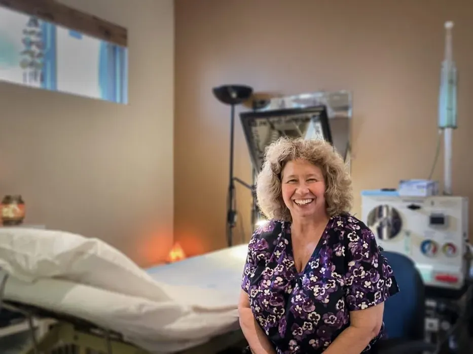 Fresh Start Health Retreat — The retreat is located along the South Island Highway, offering a coastal atmosphere in Campbell River, British Columbia. While specific details about the immediate surroundings aren't provided, the proximity to the Ocean Wellness Centre suggests a tranquil, possibly ocean-influenced environment conducive to relaxation and healing.