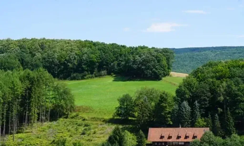 Gaia Retreat House — Located in the quiet German countryside of Hessisch Lichtenau, Gaia Retreat House provides a peaceful and homey environment. The venue is designed to make guests feel comfortable and at ease, fostering a relaxed atmosphere conducive to personal growth and reflection.